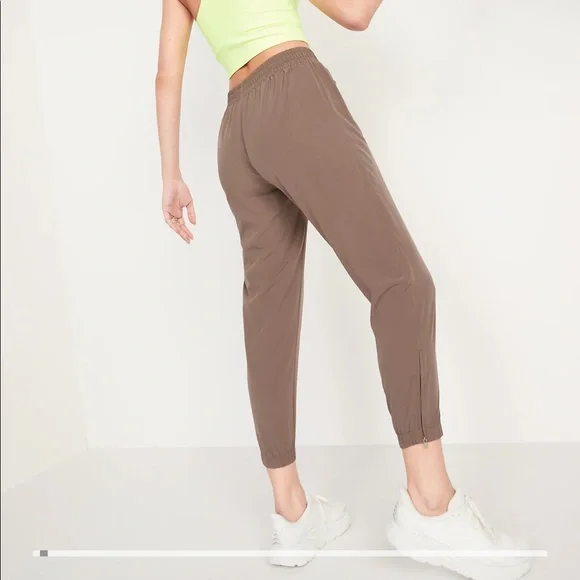 Petite joggers - Picture 2 of 3